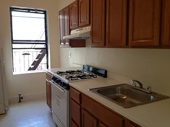 Rented by New Age Realty Group