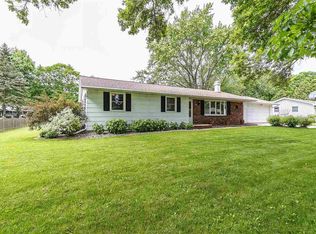 1415 Orchid Ln, Green Bay, WI 54313