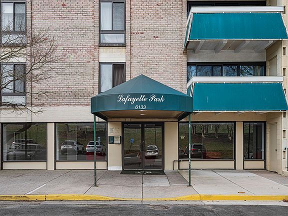 3rd image of 6133 Leesburg Pike APT 410