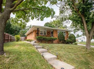 817 E 10th St, Muscatine, IA 52761
