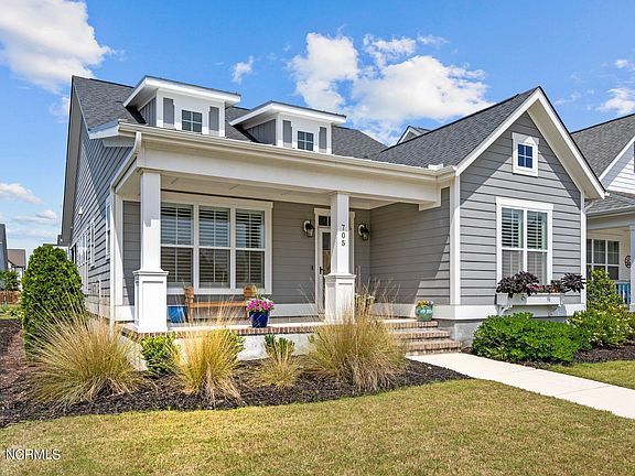 5th image of 705 Wharton Avenue