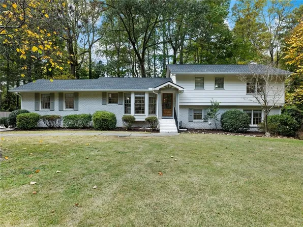 1464 Rochelle Dr, Atlanta, GA 30338