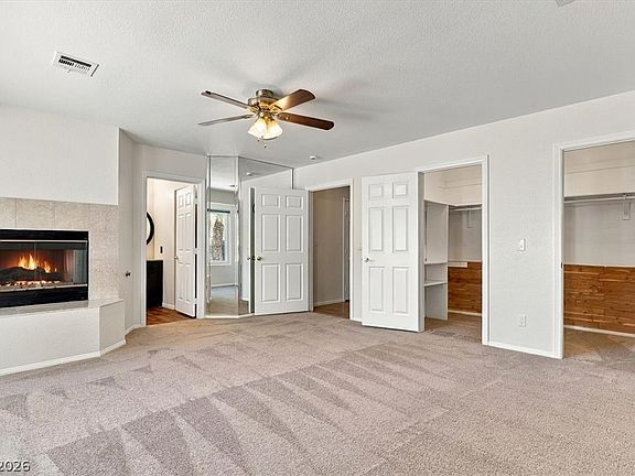 3rd image of 924 Sitting Bull Dr