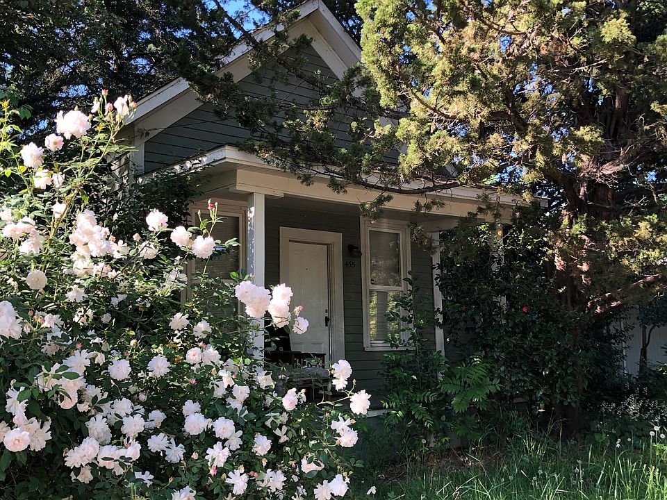 1st image of 455 Cypress Ave