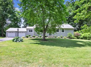 281 Harvester Rd, Fairfield, CT 06825