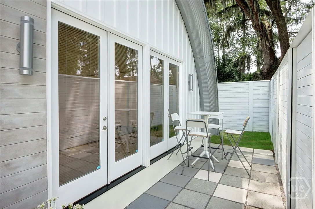 1 bed, 1.0 bath, 900 sqft, $2,000 — Photo 2