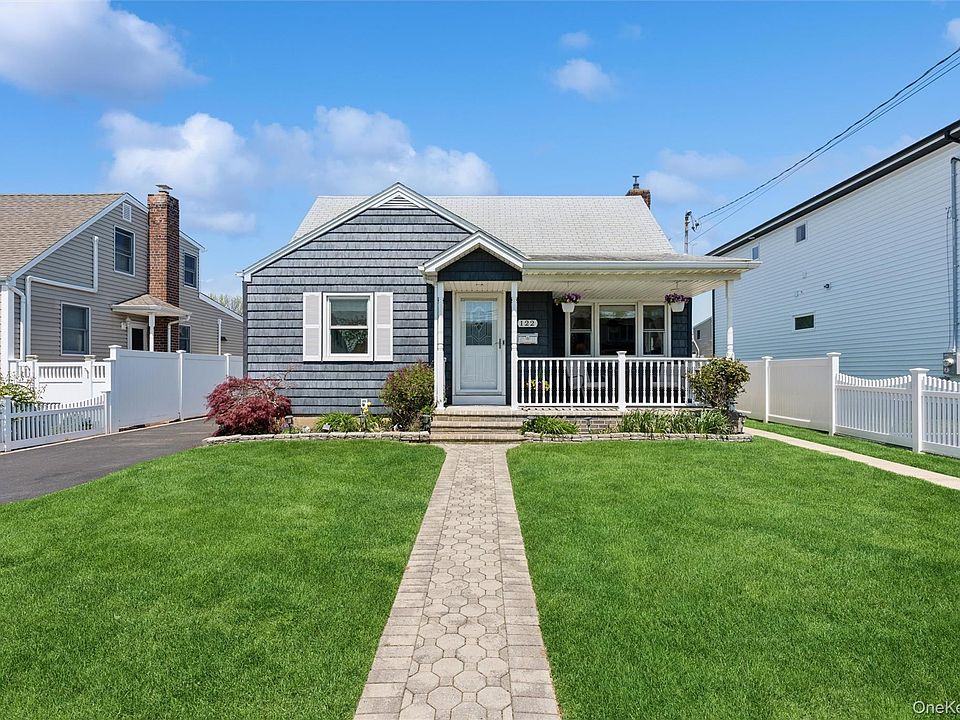 1st image of 122 McKinley Avenue