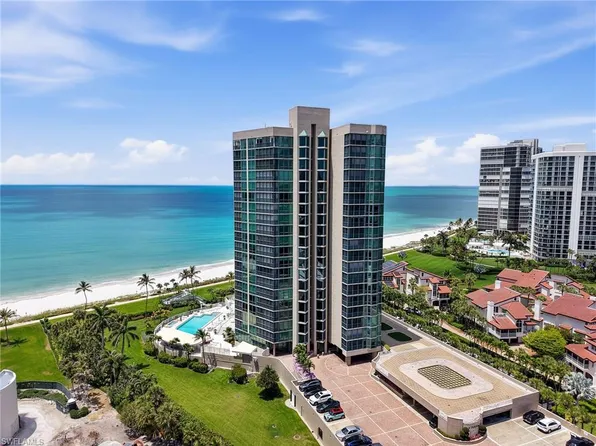 4651 Gulf Shore BLVD N #205, NAPLES, FL 34103