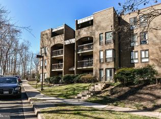 11220 Chestnut Grove Sq APT 223, Reston, VA 20190