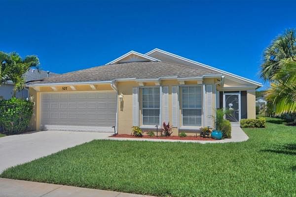 Home For Sale In Lake Forest