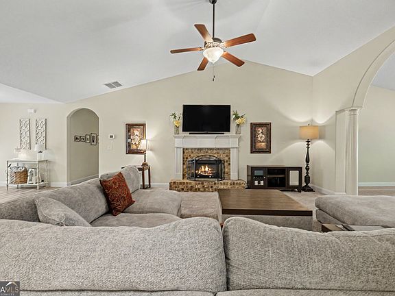 5th image of 1750 Satilla Dr