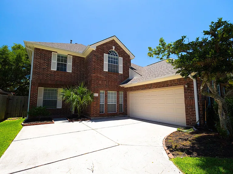 18123 Somerset Knolls Ct — Photo 1