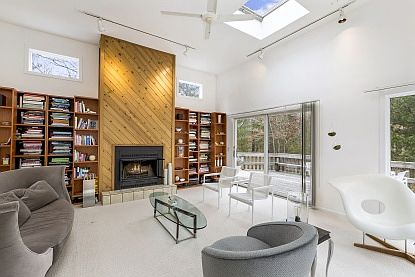 3rd image of 29 Cordwood Ln