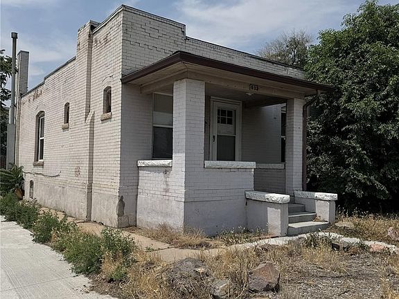 4th image of 831 and 833 S Lincoln Street
