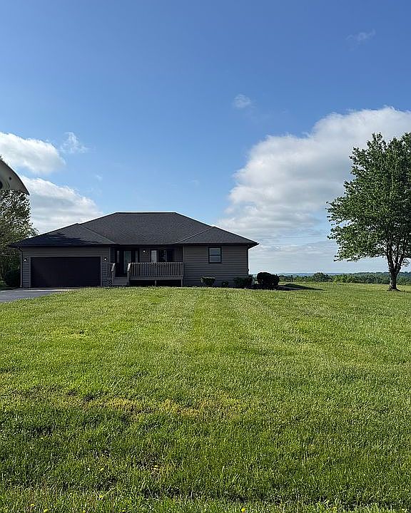 1st image of 70 Vail Dr