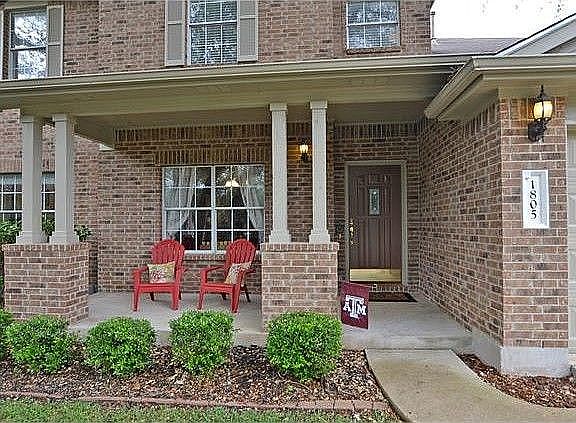 4th image of 1805 Country Squire Dr