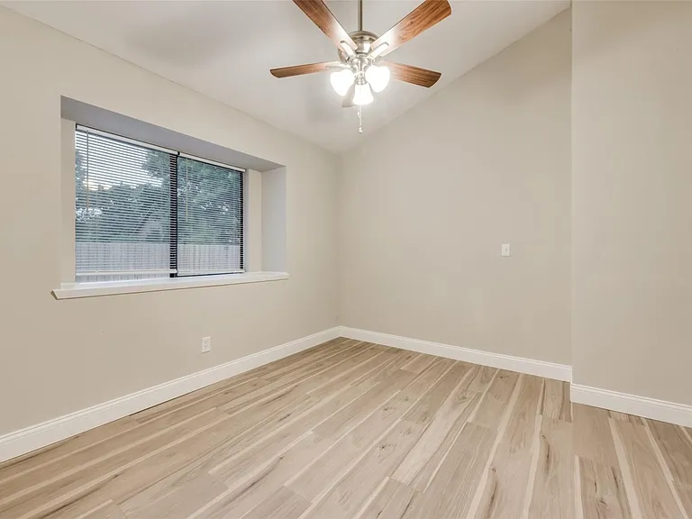 3301 Cliffview Dr — Photo 17