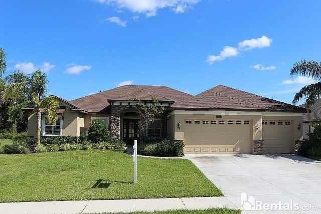 1st image of 372 Hammock Oak Cir