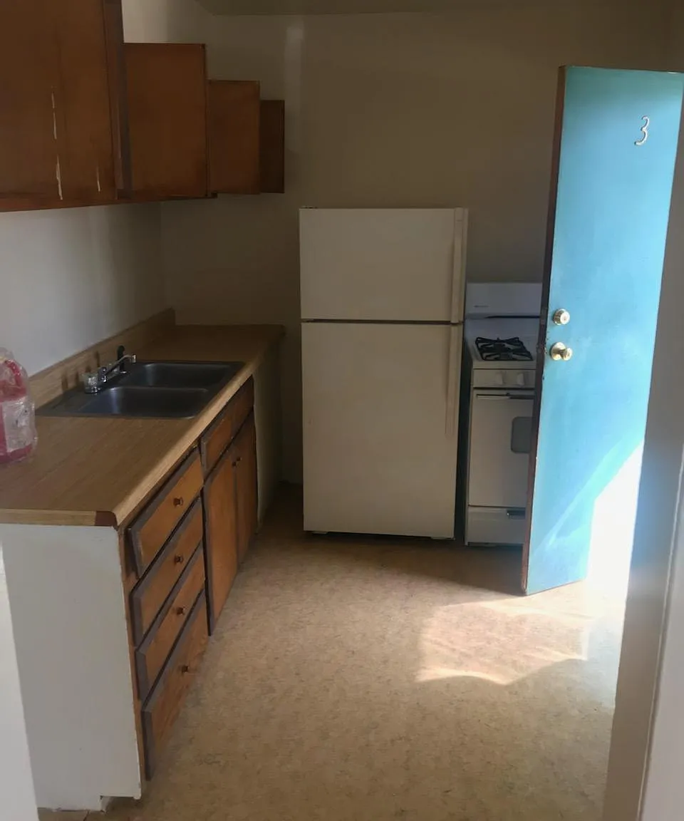 2 bed, 850 sqft, $725 — Photo 3