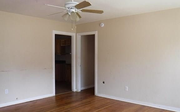5th image of 1208 W Lone Star Ave