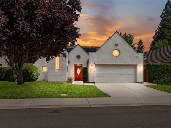 3433 Des Moines Dr, Stockton, CA 95209