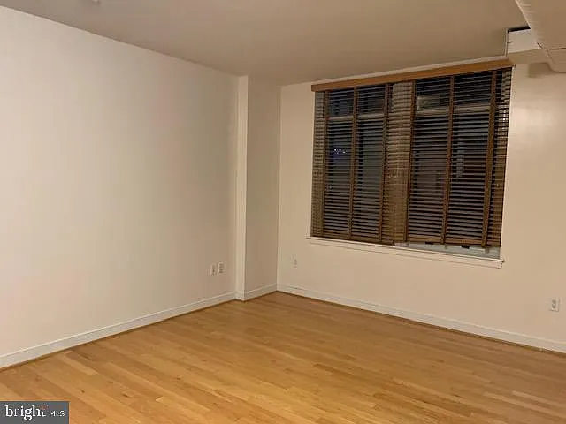 155 Potomac Psge #408 — Photo 17