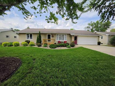 606 5th St SE, Orange City, IA, 51041