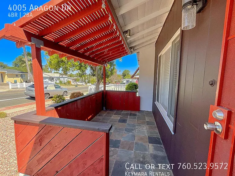 4005 Aragon Dr — Photo 4