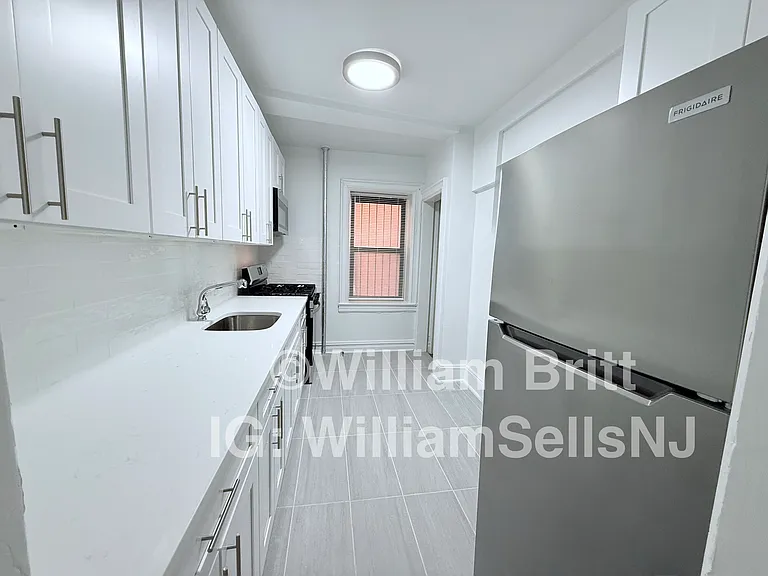 164 Sterling Ave #164 — Photo 5