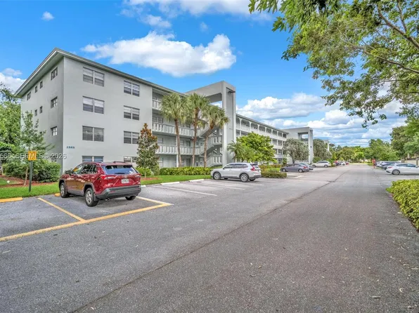 2505 Antigua Ter APT E4, Pompano Beach, FL 33066