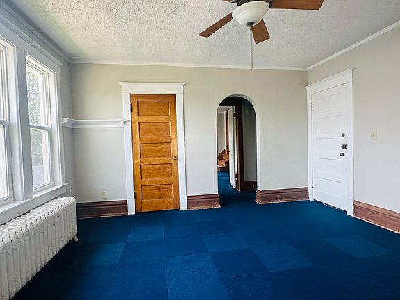 4th image of 104 12th Ave NE #4