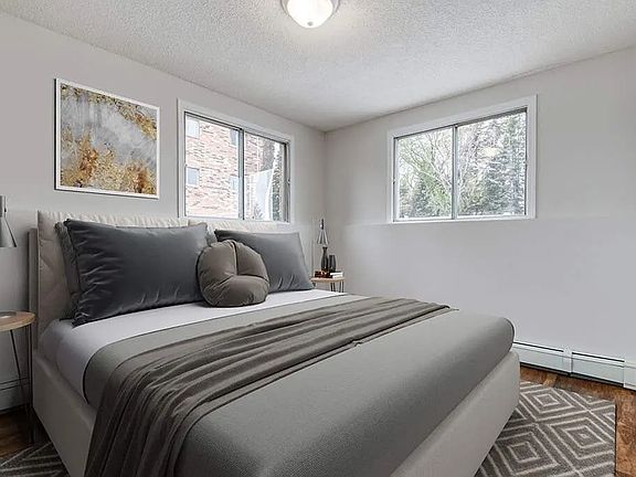 4th image of 18 Allanbrooke Dr #499771