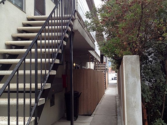2nd image of 208 Avenue H APT 7
