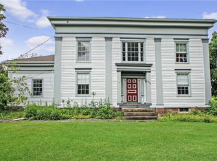 4536 S Gravel Rd, Medina, NY 14103