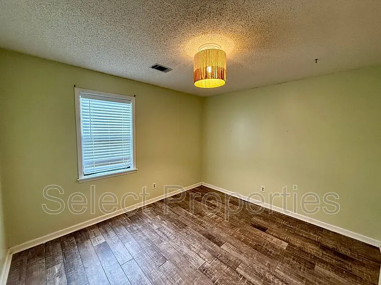 1116 W Nettleton Ave — Photo 20