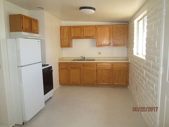 3rd image of 880 S Highway 80 APT 9