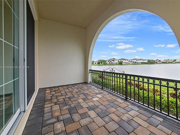 5th image of 2955 Tortola Way #2955