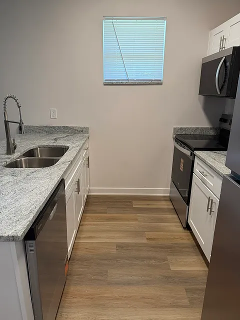 405 North Walcott Street - D — Photo 3
