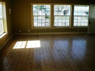2nd image of 709 S Volland St