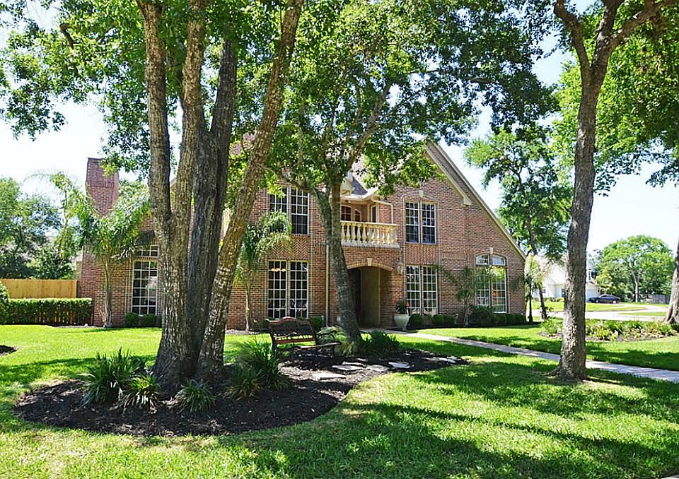 1st image of 1115 Walden Cir