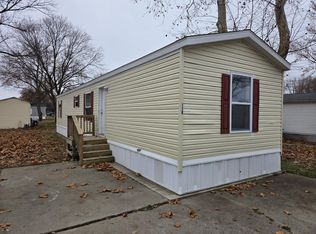 116 Carriage Lane Est, Streator, IL 61364