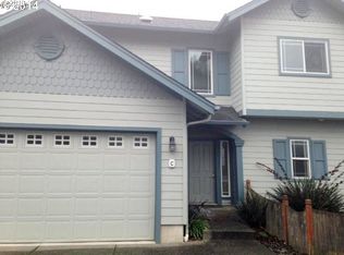 731 3rd St #C, Brookings, OR 97415