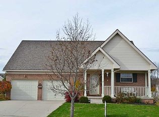 4611 Antrim Ln, Springfield, OH 45503