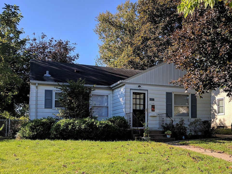 1st image of 776 Parkview Ave