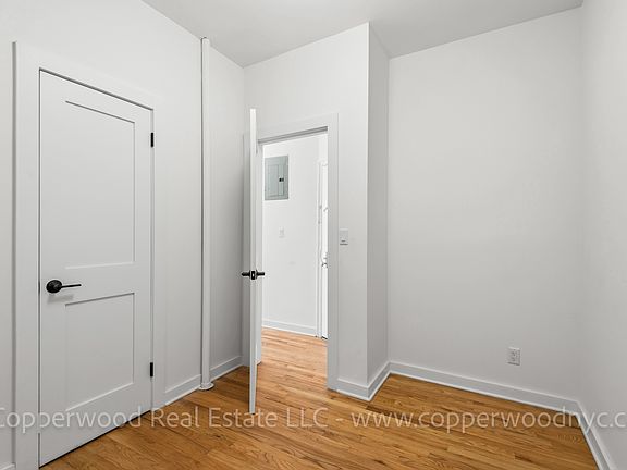 4th image of 1592 1st Ave #2A