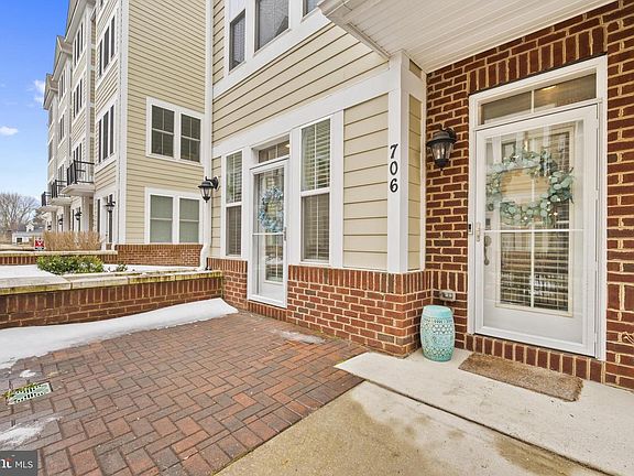 4th image of 706 Agnes Dorsey Pl