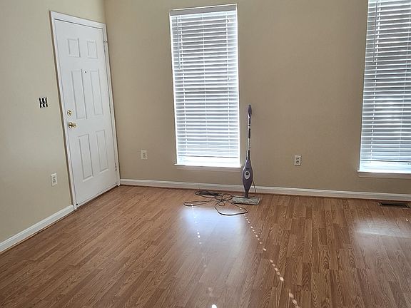 5th image of 1605 Potomac Greens Dr #A
