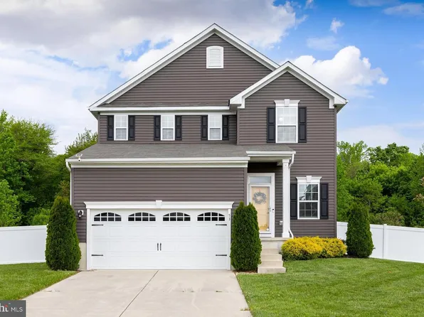 53 Oak Ln, Carneys Pt, NJ 08069