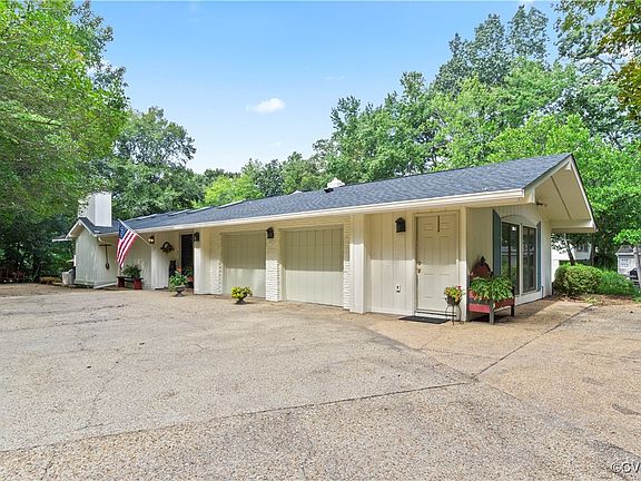 3rd image of 103 Black Oak Dr
