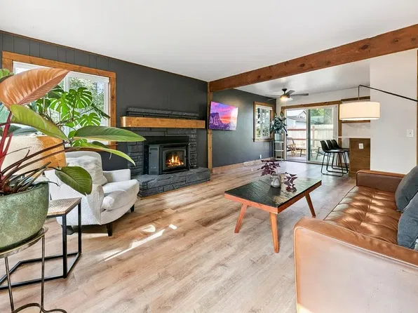 920 Lapham Dr, South Lake Tahoe, CA